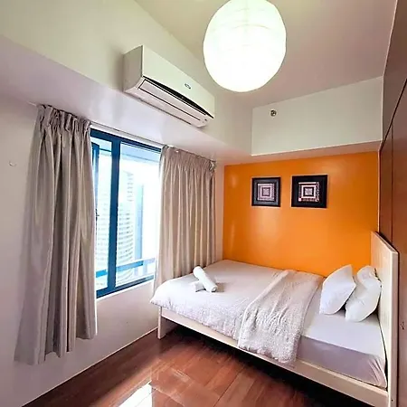 Maru Suite Air 48F; Studio 2 Queen Size Beds Makati City