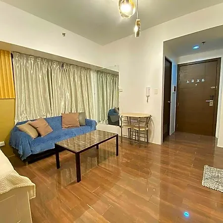 Maru Suite Air 48F; Studio 2 Queen Size Beds Makati City